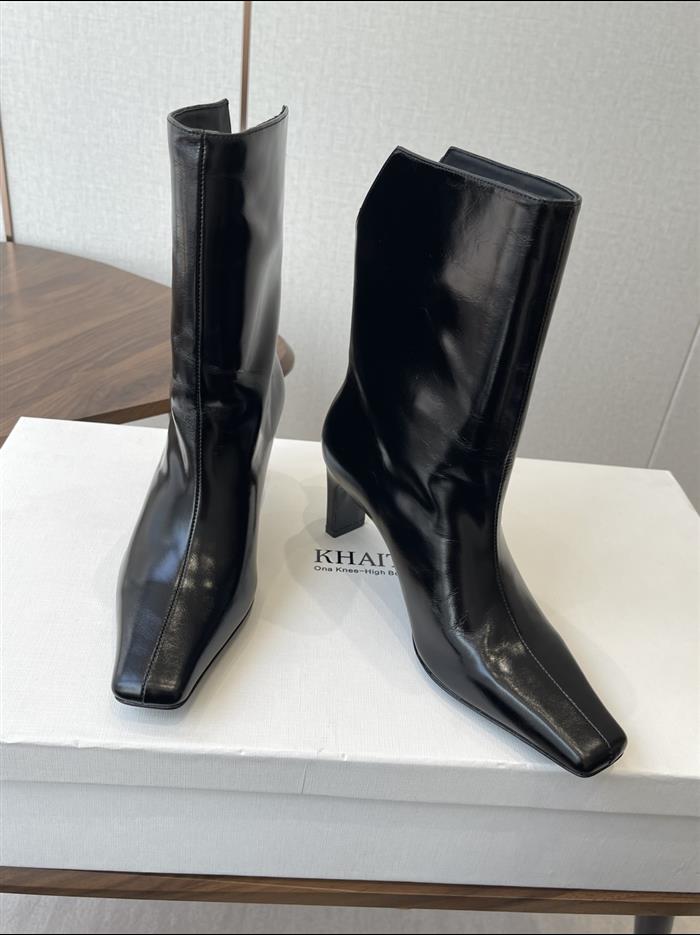 2025112817448435 390